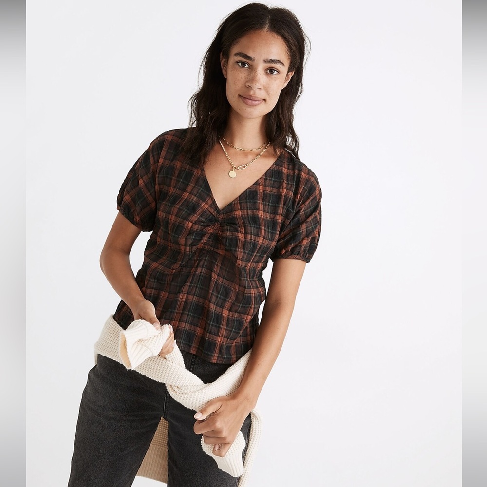 Madewell Gathered V-Neck Top in Plaid